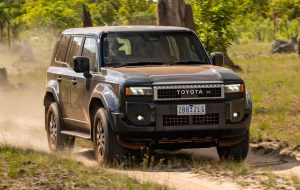 Toyota Landcruiser Prado قطعه پازل گمشده خود را دریافت می کند Toyota Landcruiser Prado قطعه پازل گمشده خود را دریافت می کند